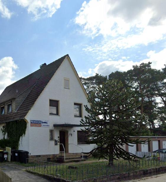 Pension Highway Bielefeld Senner Hellweg Exterior foto
